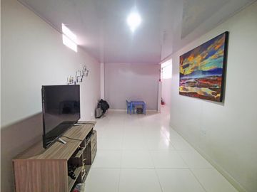 CASA MULTIFAMILIAR EN VENTA, SANTA ELENA, ORIENTE, CALI