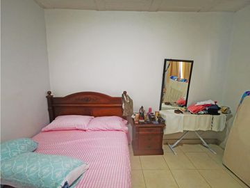 CASA MULTIFAMILIAR EN VENTA, SANTA ELENA, ORIENTE, CALI