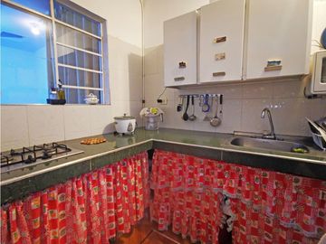 CASA MULTIFAMILIAR EN VENTA, SANTA ELENA, ORIENTE, CALI
