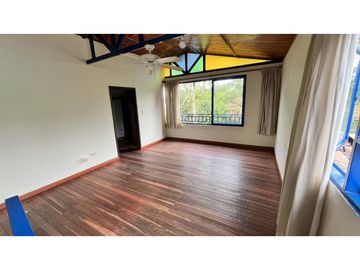 VENTA DE FINCA PEQUEÑA EN QUIMBAYA, QUINDO, COLOMBIA