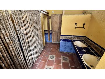 VENTA DE FINCA PEQUEÑA EN QUIMBAYA, QUINDO, COLOMBIA