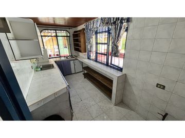 VENTA DE FINCA PEQUEÑA EN QUIMBAYA, QUINDO, COLOMBIA