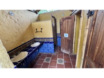 VENTA DE FINCA PEQUEÑA EN QUIMBAYA, QUINDO, COLOMBIA