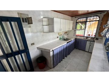 VENTA DE FINCA PEQUEÑA EN QUIMBAYA, QUINDO, COLOMBIA