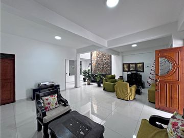CASA EN VENTA, VILLACOLOMBIA, ORIENTE, CALI