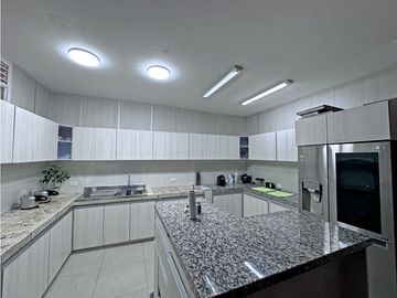 CASA EN VENTA, VILLACOLOMBIA, ORIENTE, CALI