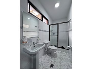 CASA EN VENTA, VILLACOLOMBIA, ORIENTE, CALI