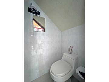 CASA EN VENTA, VILLACOLOMBIA, ORIENTE, CALI