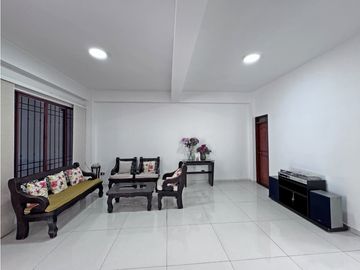 CASA EN VENTA, VILLACOLOMBIA, ORIENTE, CALI