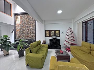 CASA EN VENTA, VILLACOLOMBIA, ORIENTE, CALI