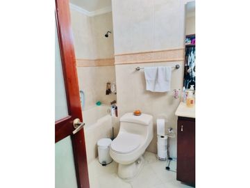 SE VENDE EXCLUSIVA Y AMPLIA CASA EN CONJUNTO EN VILLA SANTOS