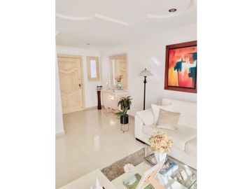 SE VENDE EXCLUSIVA Y AMPLIA CASA EN CONJUNTO EN VILLA SANTOS
