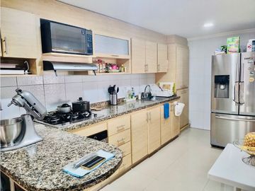 SE VENDE EXCLUSIVA Y AMPLIA CASA EN CONJUNTO EN VILLA SANTOS