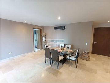 En venta Exclusivo apartamento en Altos de Riomar