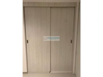Apartamento en venta en los Rosales