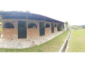 Finca ganadera lechera en Cachimbal- Vijes - Valle del Cauca