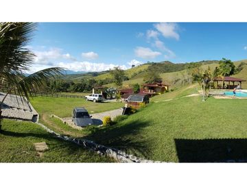 Finca ganadera lechera en Cachimbal- Vijes - Valle del Cauca
