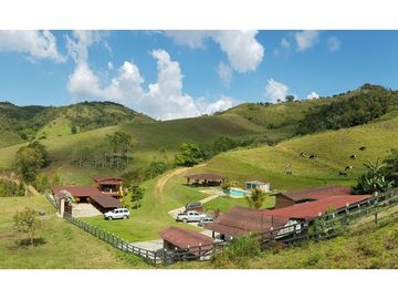 Finca ganadera lechera en Cachimbal- Vijes - Valle del Cauca