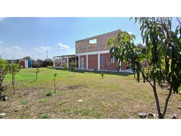 Casa campestre en venta permuta en parcelación Santa Elena El Cerrito