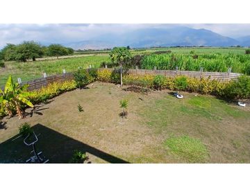 Casa campestre en venta permuta en parcelación Santa Elena El Cerrito