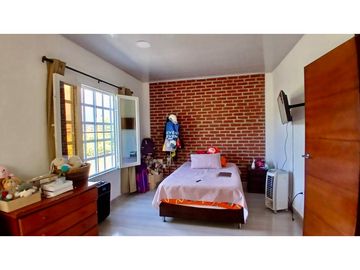 Casa campestre en venta permuta en parcelación Santa Elena El Cerrito