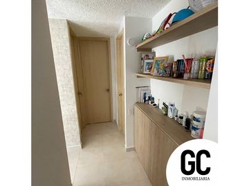 Se vende apartamento piso 11 Conjunto amazilia- Alameda del rio