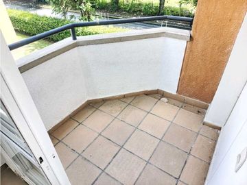 SE VENDE Apartamento Piso 3 (sin ascensor) en Bochalema / JV