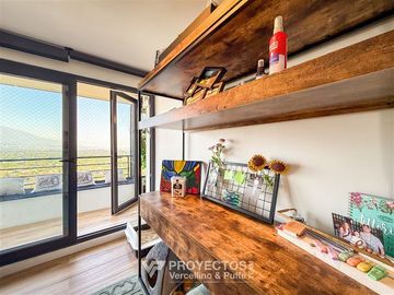 Departamento en Venta en Av Apoquindo, Sector Plaza Los Domínicos (A 1 Cuadra del Metro)