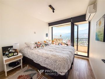 Departamento en Venta en Av Apoquindo, Sector Plaza Los Domínicos (A 1 Cuadra del Metro)