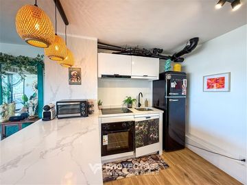 Departamento en Venta en Av Apoquindo, Sector Plaza Los Domínicos (A 1 Cuadra del Metro)