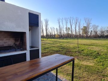 VENTA CASA A ESTRENAR. HARAS EL MALACATE