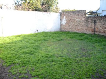 VENTA CASA 4 AMBIENTES 400M2 MORON