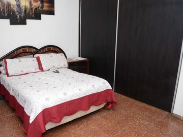 VENTA CASA 4 AMBIENTES 400M2 MORON