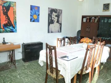 VENTA CASA 4 AMBIENTES 400M2 MORON