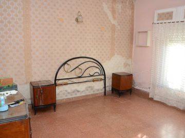 VENTA CASA 4 AMBIENTES 400M2 MORON
