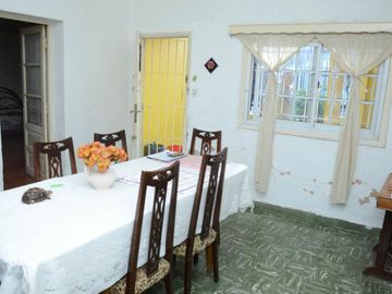 VENTA CASA 4 AMBIENTES 400M2 MORON