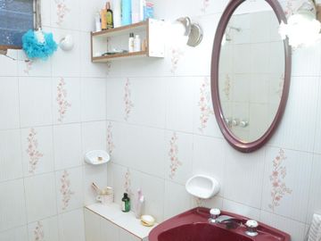VENTA CASA 4 AMBIENTES 400M2 MORON