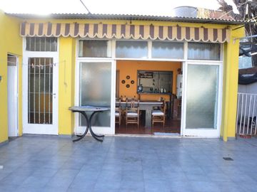 VENTA CASA 4 AMBIENTES 400M2 MORON