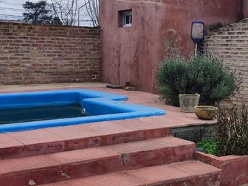 CASA EN VENTA EN MECHITA PARTIDO DE ALBERTI