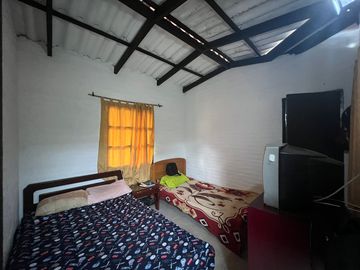 VENDEMOS CASA DE RECREO EN EL QUEREMAL