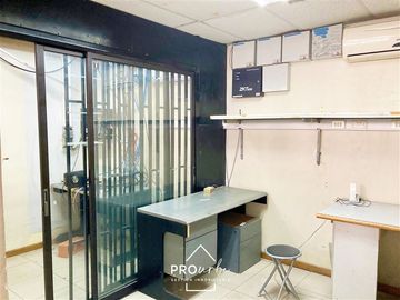Casa en Venta en Casa Comercial para Oficina en Suecia con Lota, Providencia