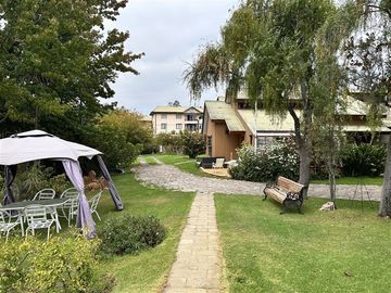 Casa en Venta en Camino Troncal / Los Cardos / Jardín botánico