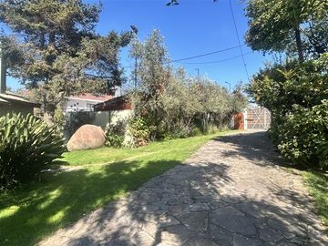 Casa en Venta en Camino Troncal / Los Cardos / Jardín botánico