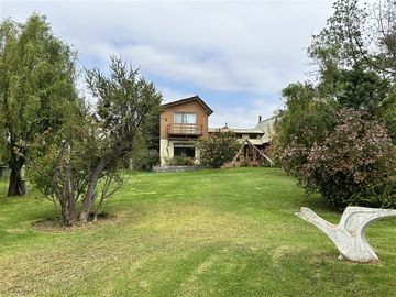 Casa en Venta en Camino Troncal / Los Cardos / Jardín botánico