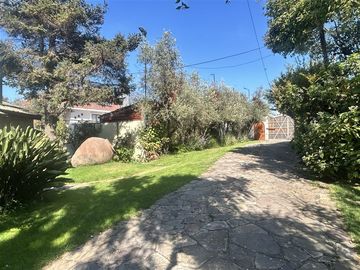 Parcela en Venta en Camino Troncal / Los Cardos / Jardín botánico