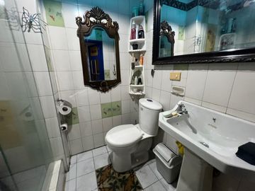VENDEMOS CASA DE 3 PISOS INDEPENDIENTES BARRIO VIPASA