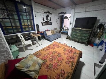 VENDEMOS CASA DE 3 PISOS INDEPENDIENTES BARRIO VIPASA