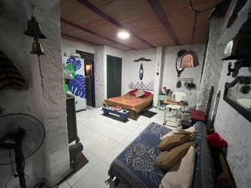 VENDEMOS CASA DE 3 PISOS INDEPENDIENTES BARRIO VIPASA