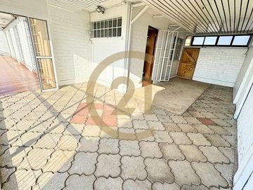 En venta casa Areyuna con piscina en La Serena