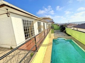 En venta casa Areyuna con piscina en La Serena